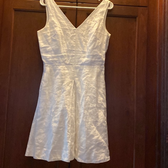 GAP Linen V-Neck Dress - White 6 - Waist 14” x 35”L - Pit2Pit 17” with pockets - Picture 4 of 14